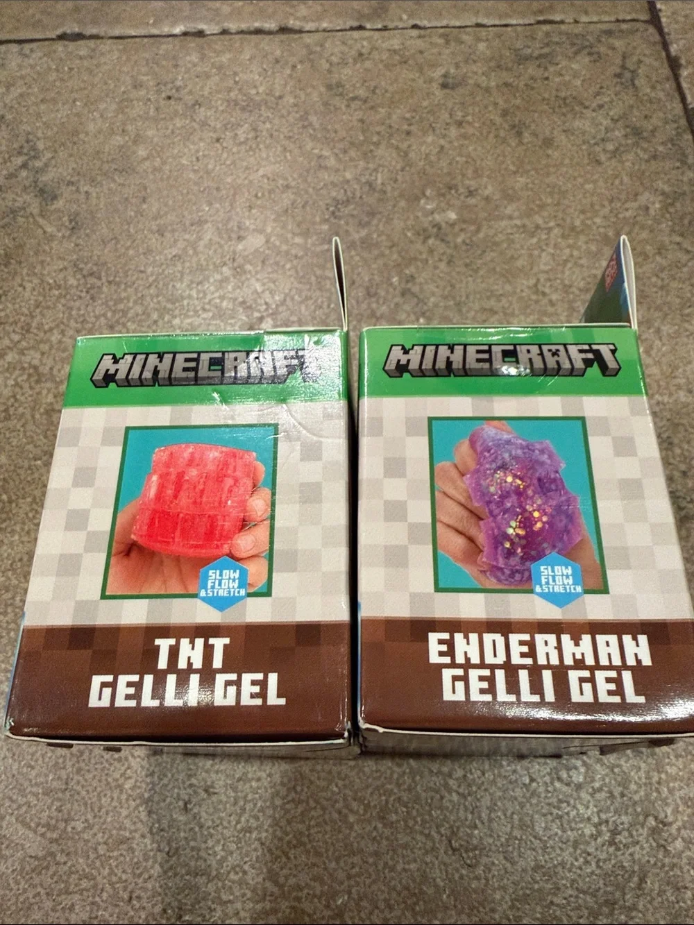 Minecraft Gellic Gels Kids Building Sensory Toy - Red and Black